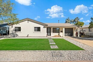 7754 E Verde Ln in Scottsdale, AZ - Building Photo
