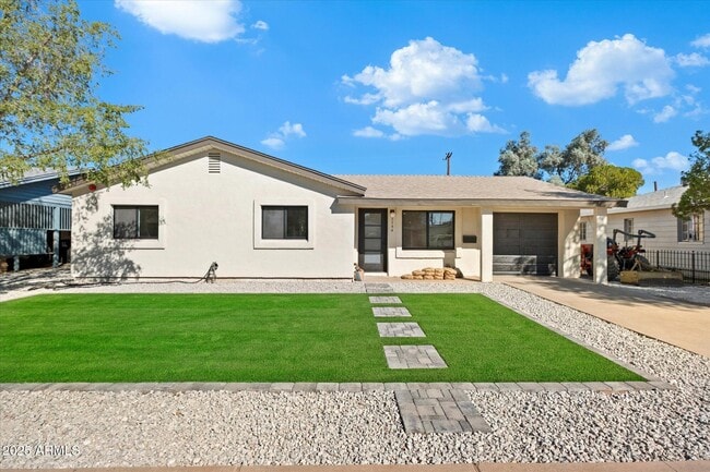 property at 7754 E Verde Ln