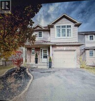 11 Talon Dr in Woodstock, ON - Building Photo