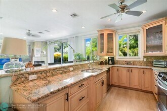 203 Washingtonia Ave in Lauderdale-by-the-Sea, FL - Building Photo - Building Photo