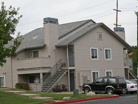 Shasta Creek Apartments