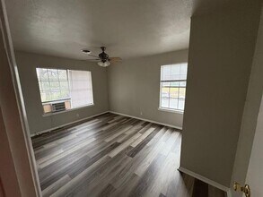 618 W Sycamore St in Denton, TX - Building Photo - Building Photo