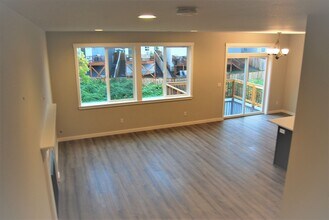 1524 S Camille Pl in Newberg, OR - Building Photo - Building Photo