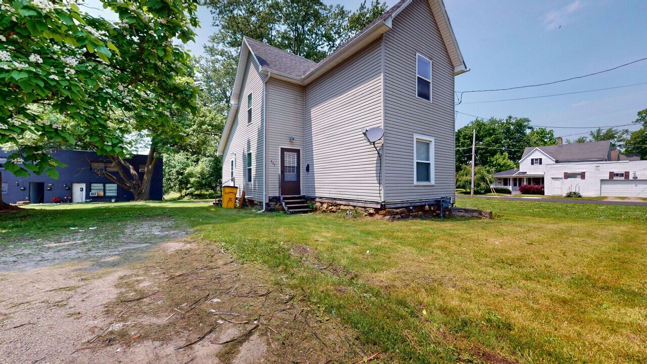 357 Newman St in Mansfield, OH - Building Photo