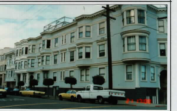 892-896 Lombard St in San Francisco, CA - Building Photo - Building Photo