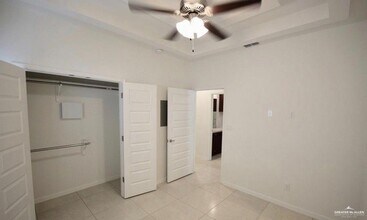 1713 W Garrison Dr, Unit 1 in Pharr, TX - Building Photo - Building Photo