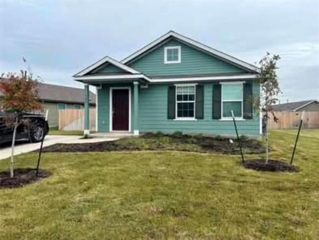 420 Halfmoon Dr in Lockhart, TX - Building Photo - Building Photo