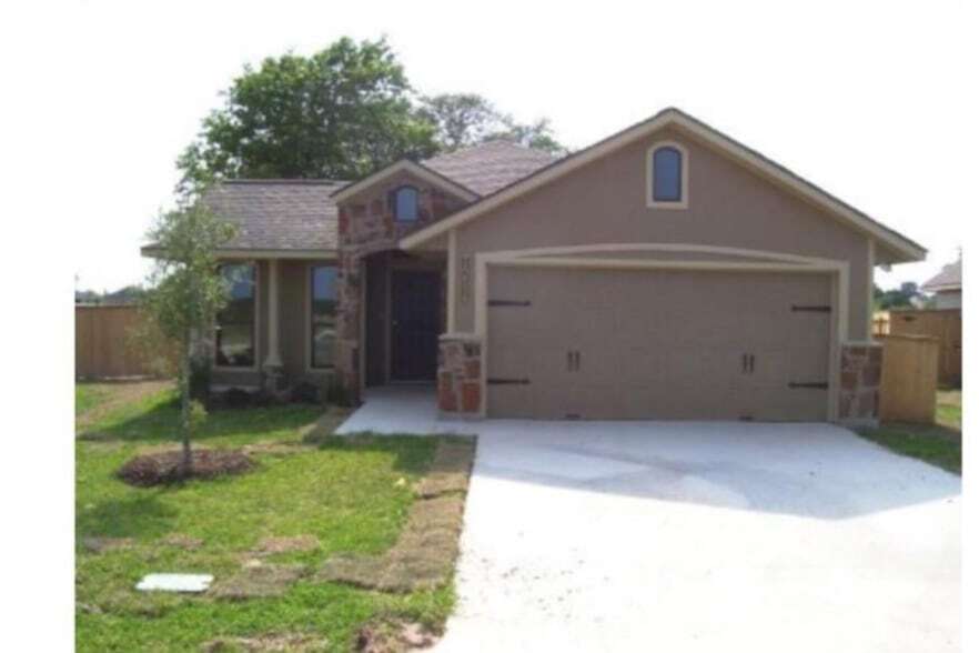 15518 Baker Meadow Loop in College Station, TX - Building Photo
