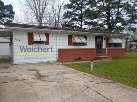 104 S 13th Ave in Paragould, AR - Building Photo