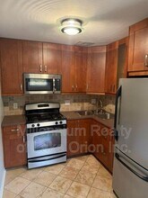 2503 W 13 Mile Rd in Royal Oak, MI - Building Photo - Building Photo