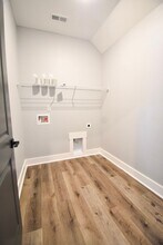 3048 Candlelight Dr in Fayetteville, NC - Building Photo - Building Photo