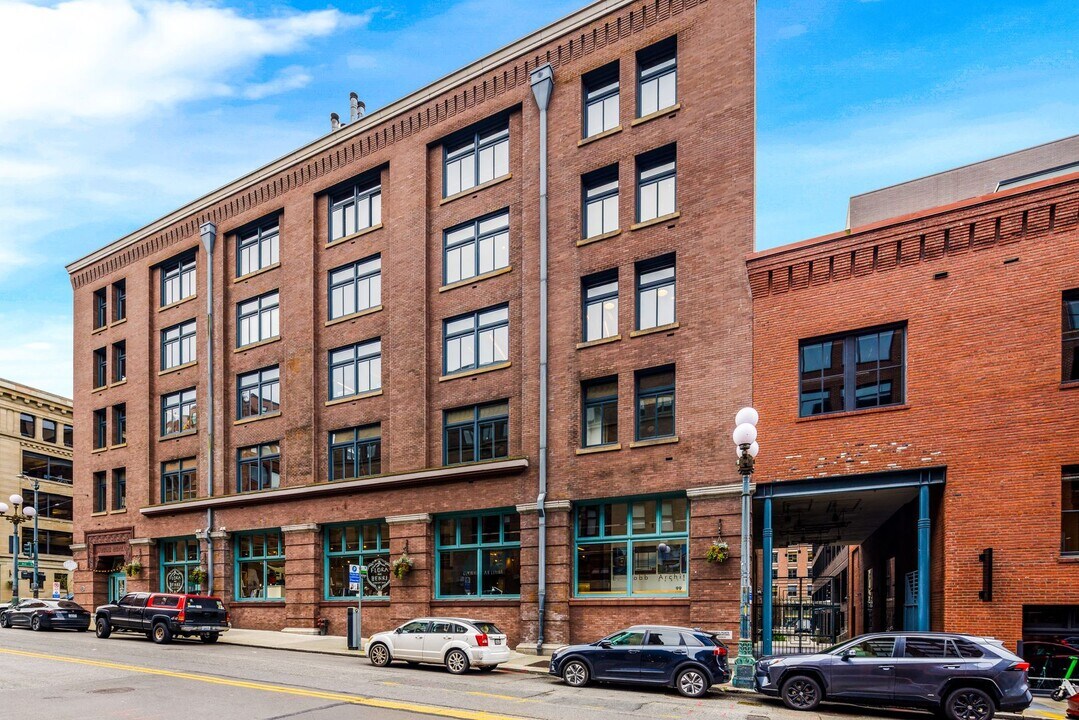 97 S Jackson St in Seattle, WA - Building Photo
