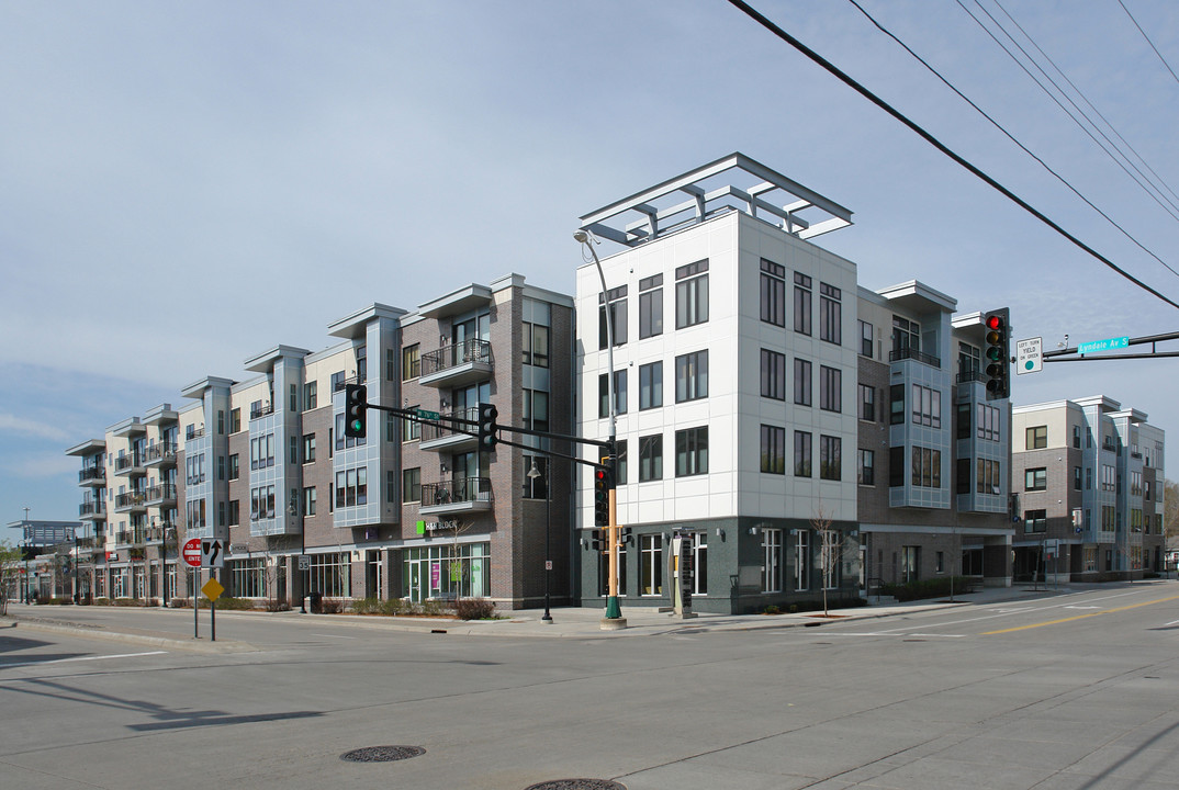 Kensington Park Condos in Richfield, MN - Foto de edificio