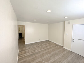 433 W 126th St in Los Angeles, CA - Building Photo - Floor Plan