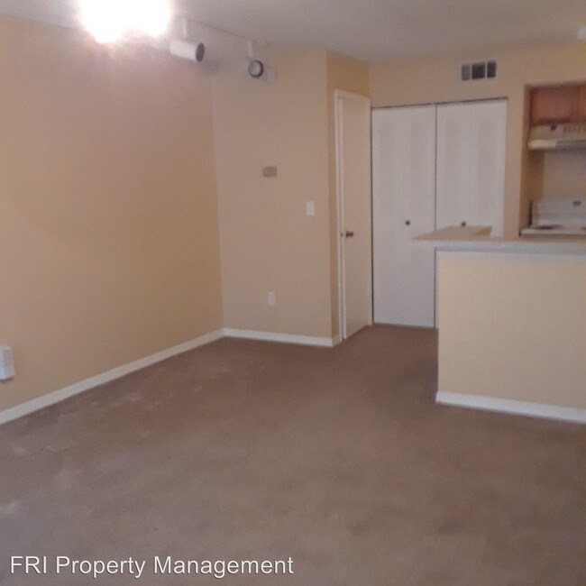 5701 Gatlin Ave-Unit -Unit 124 in Orlando, FL - Building Photo - Building Photo