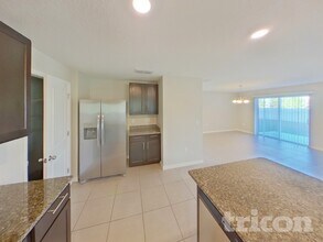 10336 Flathead Dr in Duette, FL - Foto de edificio - Building Photo