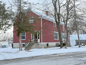 1103 West Dr in Menominee, MI - Building Photo - Building Photo