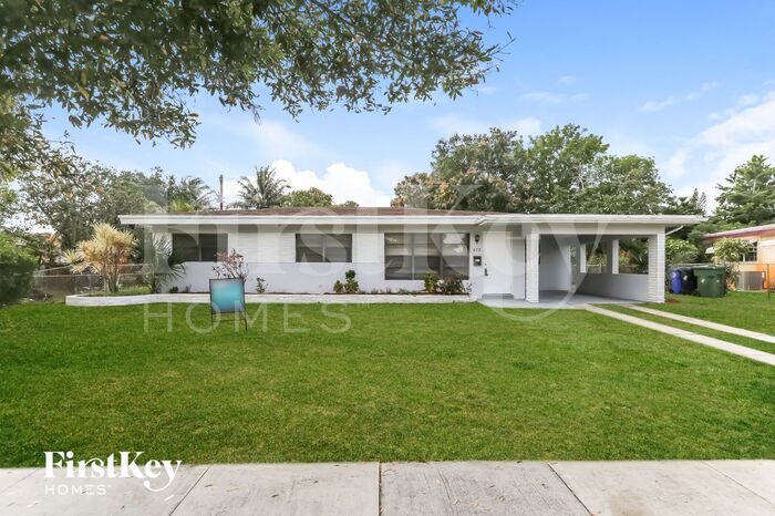 679 W Melrose Cir in Fort Lauderdale, FL - Building Photo