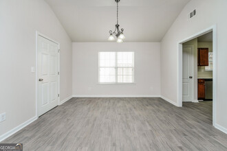 195 Creek Way in Covington, GA - Building Photo - Building Photo