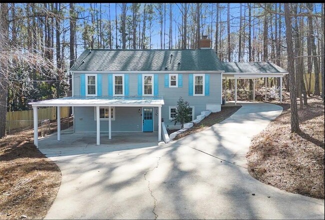 property at 42 Wooding Pl