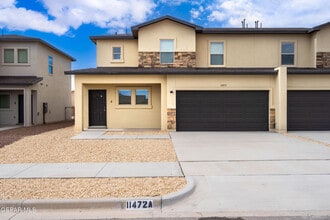 11472 Van Nuys Dr in Socorro, TX - Building Photo - Building Photo