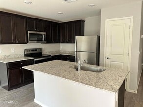 495 W Geib Ave in Florence, AZ - Foto de edificio - Building Photo