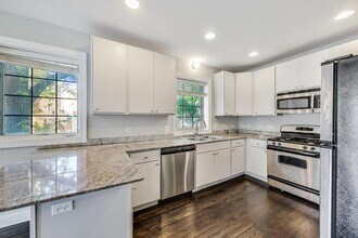 3332 W Palmer St in Chicago, IL - Building Photo - Building Photo