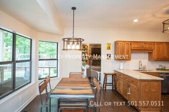 14205 Longtree Dr in Little Rock, AR - Building Photo - Building Photo