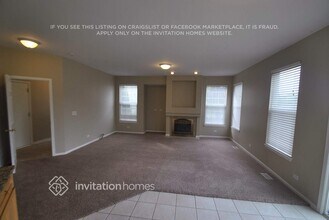 342 Ashford Ln in Grayslake, IL - Building Photo - Building Photo