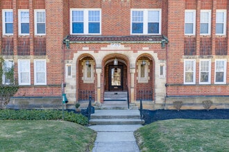 Parkside in Cleveland, OH - Building Photo - Building Photo