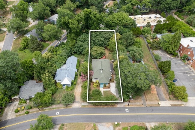 property at 1273 E Broad St