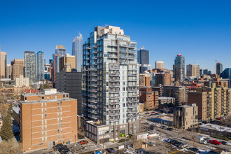 Smith 17 in Calgary, AB - Building Photo - Building Photo