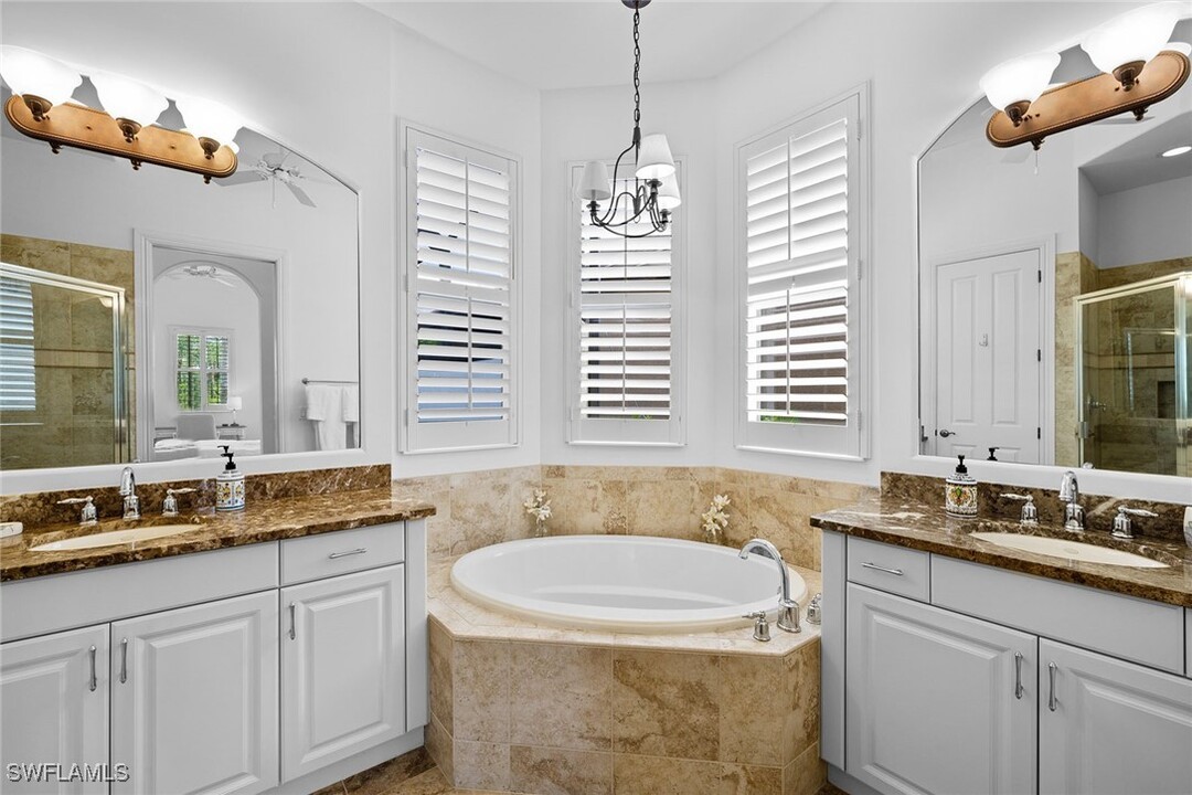 7785 Ashton Rd in Naples, FL - Building Photo