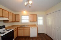 132 Brenda Dr photo'