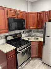1226 W Oakdale St in Philadelphia, PA - Building Photo - Building Photo