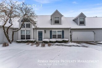 24870 Overlook Ct in Olmsted Falls, OH - Building Photo - Building Photo