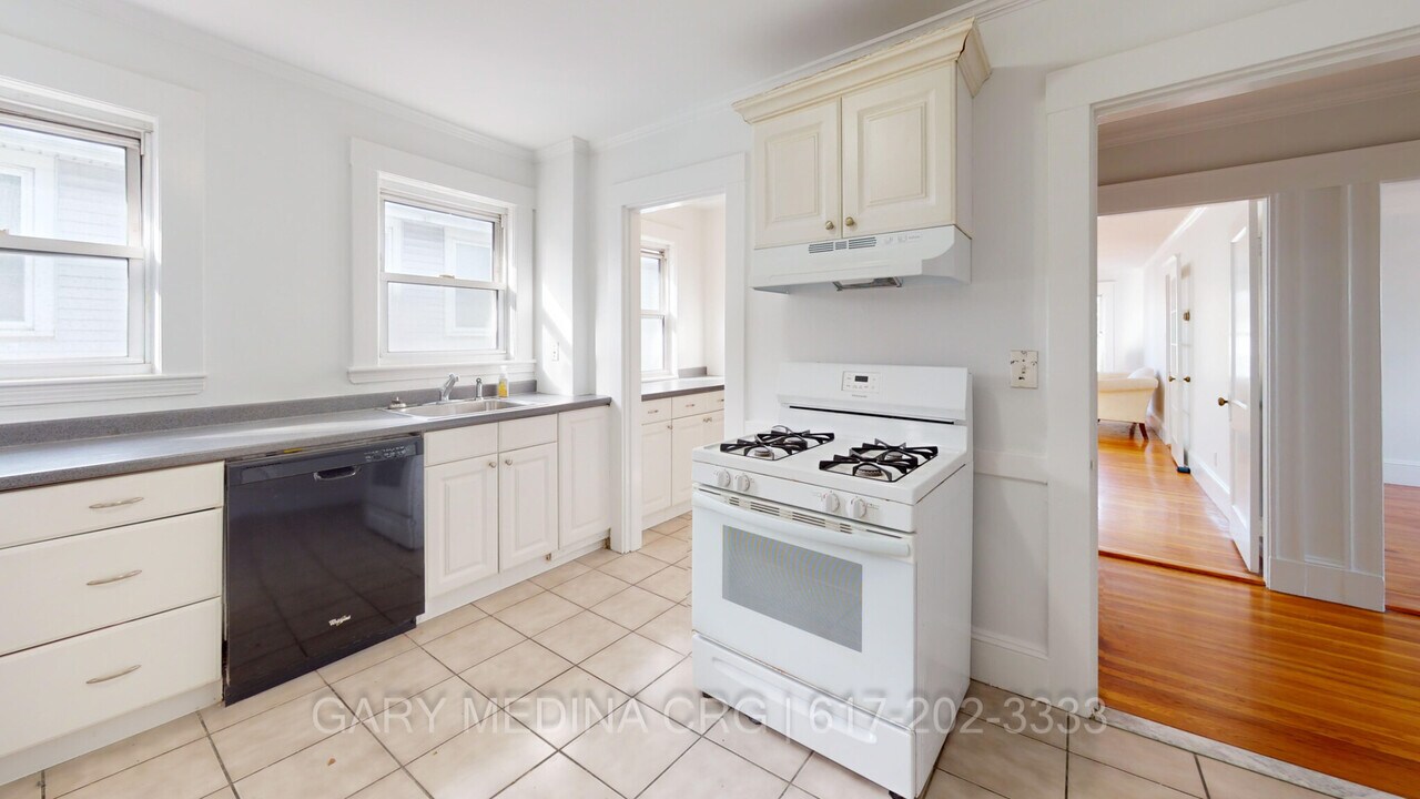 237 Corey Rd, Unit 2 in Boston, MA - Building Photo