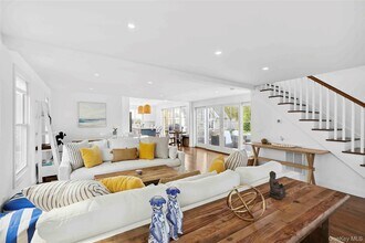 96 Miller Rd in Southampton, NY - Building Photo - Building Photo