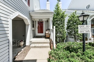 2911-D S Woodstock St in Arlington, VA - Building Photo