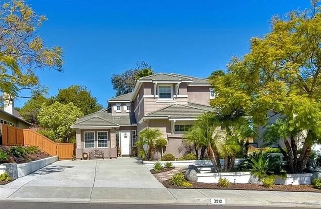 3912 Stoneridge Rd in Carlsbad, CA - Building Photo - Building Photo