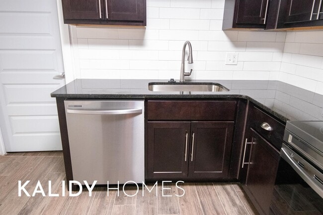 816 S Santa Fe Dr in Edmond, OK - Building Photo - Building Photo