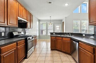 1001 Long Pointe Ave in Fort Worth, TX - Building Photo - Building Photo