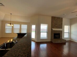 1527 Woodlands Dr in Kyle, TX - Building Photo - Building Photo