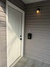 313 W Mill St in Houston, MO - Building Photo - Building Photo