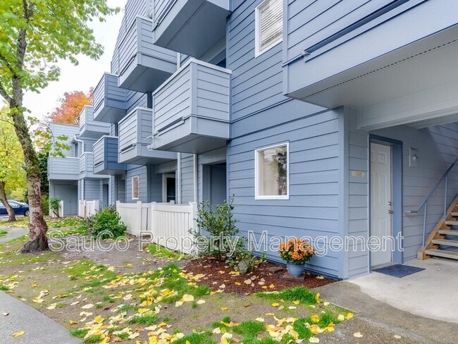 property at 6044 SE Drake St