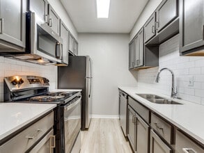 Las Ventanas in Duncanville, TX - Building Photo - Building Photo