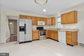 37 S Colonial Dr in Hagerstown, MD - Building Photo - Building Photo
