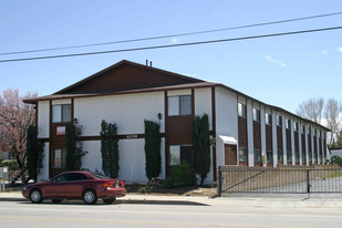 4216 W Avenue L Apartments