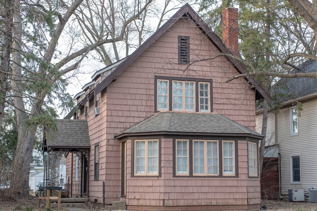 520 Evergreen St in West Lafayette, IN - Foto de edificio