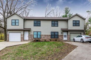 150 E Kennedy Ct in Bloomington, IN - Building Photo